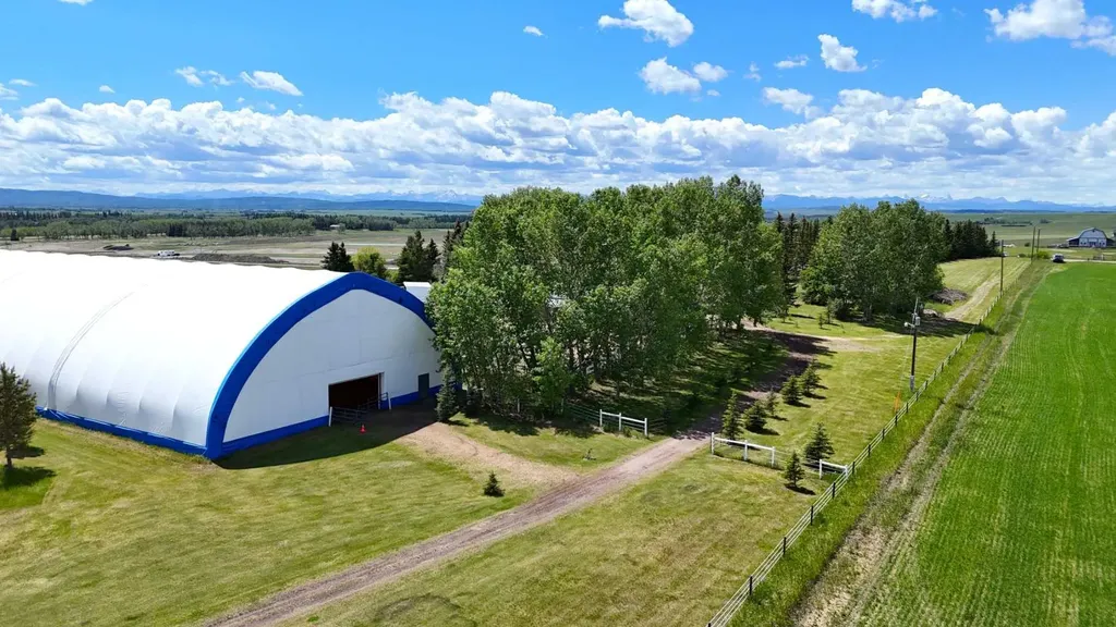 243036 Range Road 34 Rural Rocky View County AB T3Z 2G1
