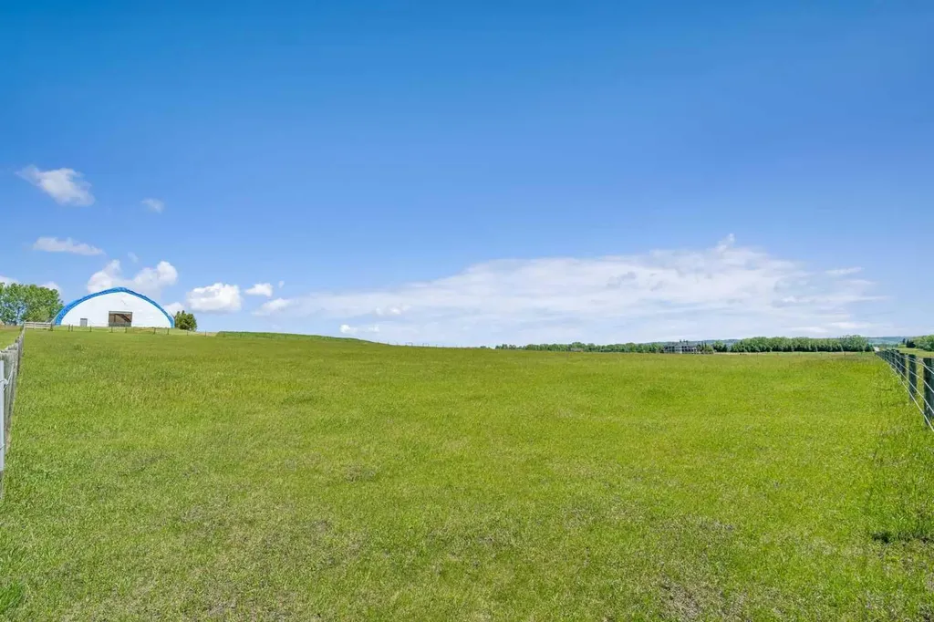 243036 Range Road 34 Rural Rocky View County AB T3Z 2G1