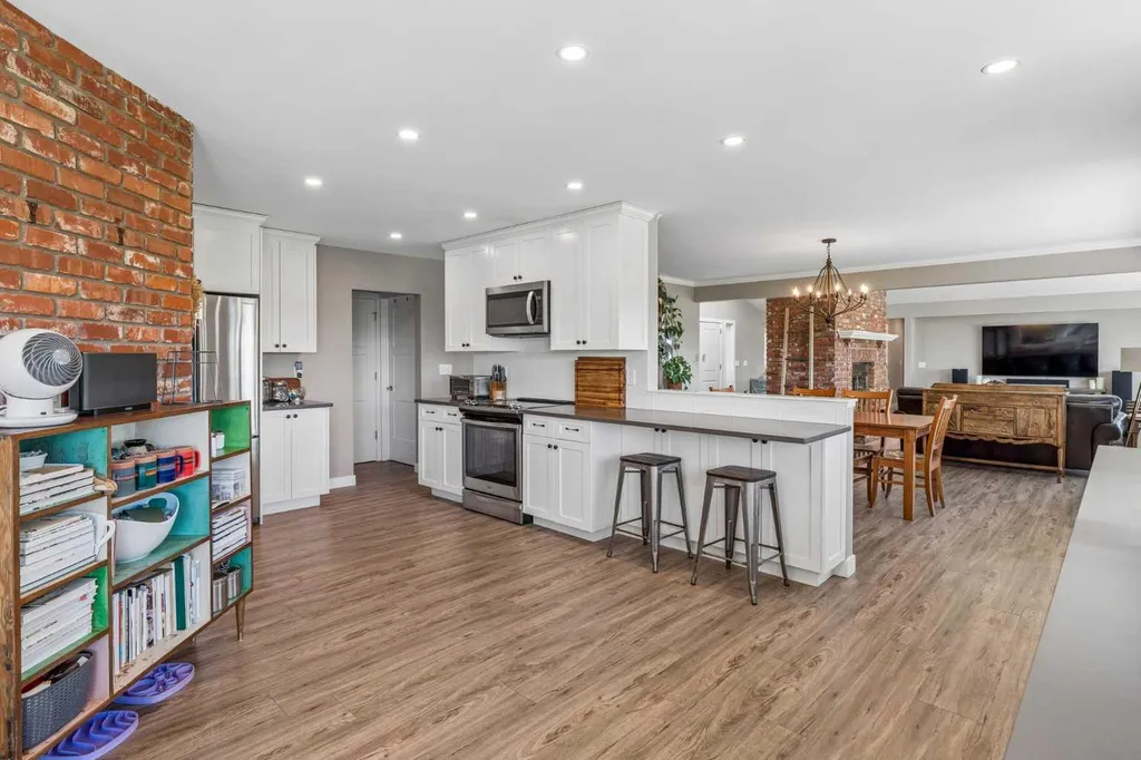 243036 Range Road 34 Rural Rocky View County AB T3Z 2G1