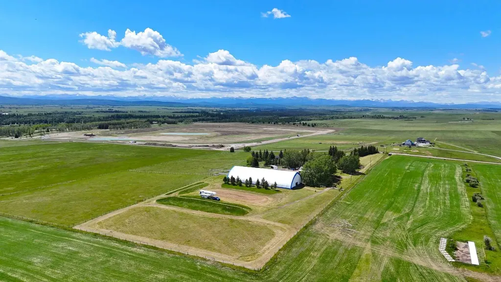243036 Range Road 34 Rural Rocky View County AB T3Z 2G1
