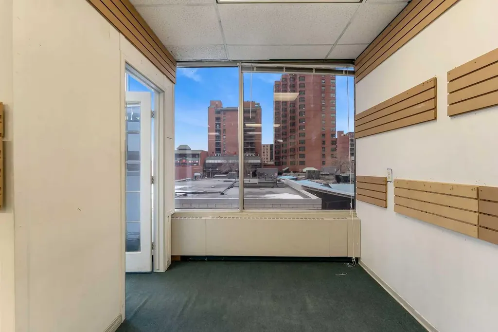 328 Centre Street SE Calgary AB T2G 4X6