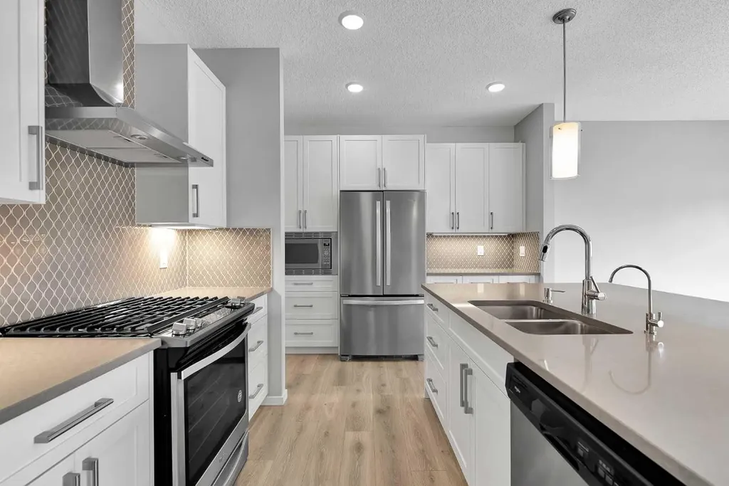 300 Walgrove Boulevard SE Calgary AB T2X4C8
