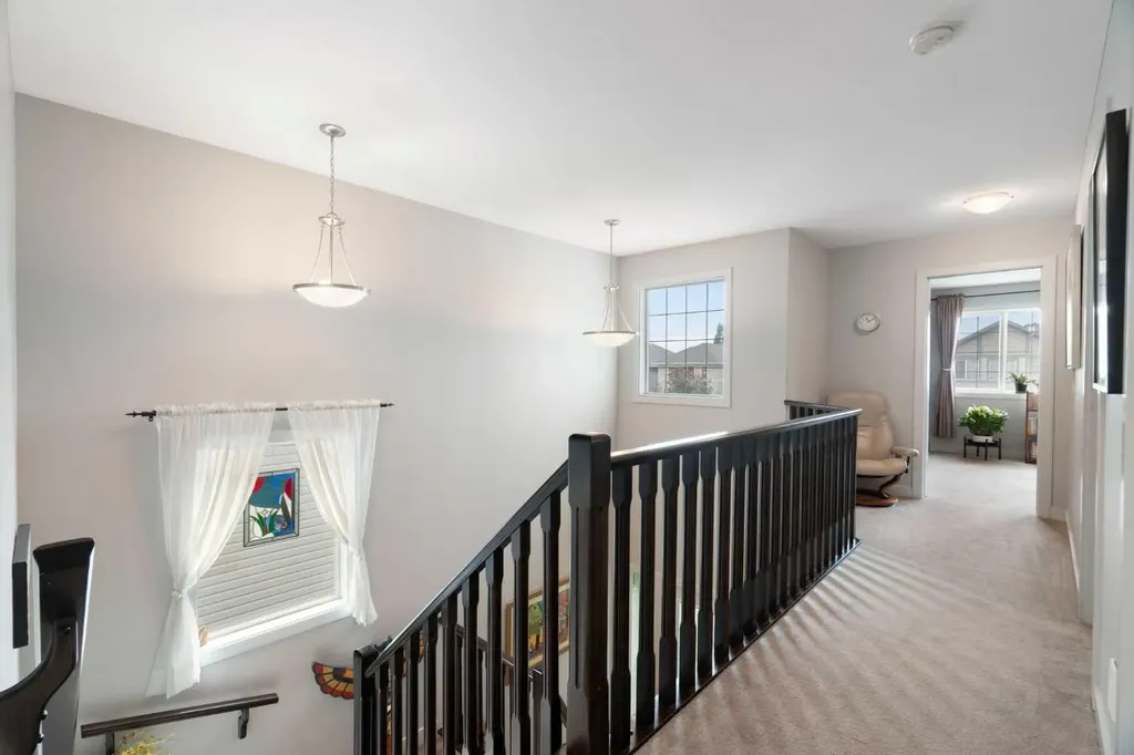70 Everwoods Park SW Calgary AB T2Y 0G3