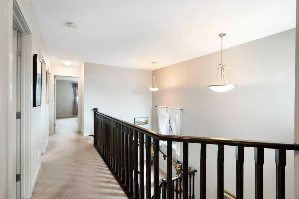 70 Everwoods Park SW Calgary AB T2Y 0G3