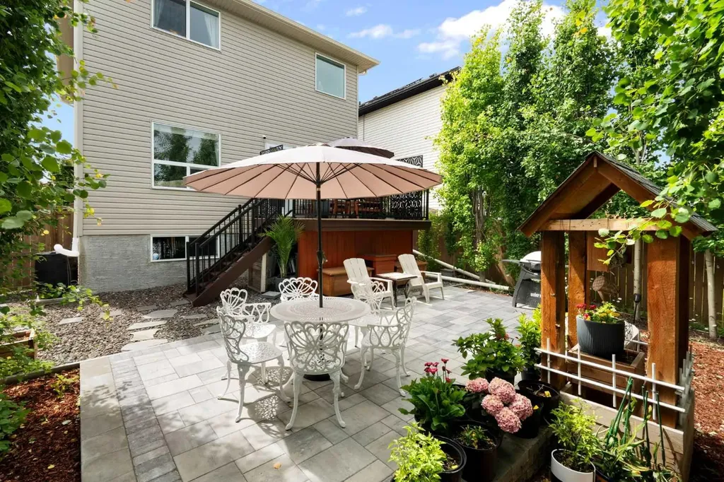 70 Everwoods Park SW Calgary AB T2Y 0G3