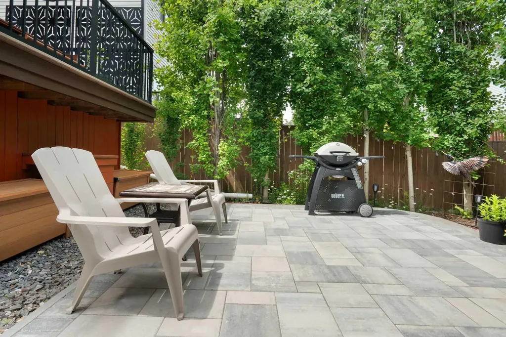 70 Everwoods Park SW Calgary AB T2Y 0G3