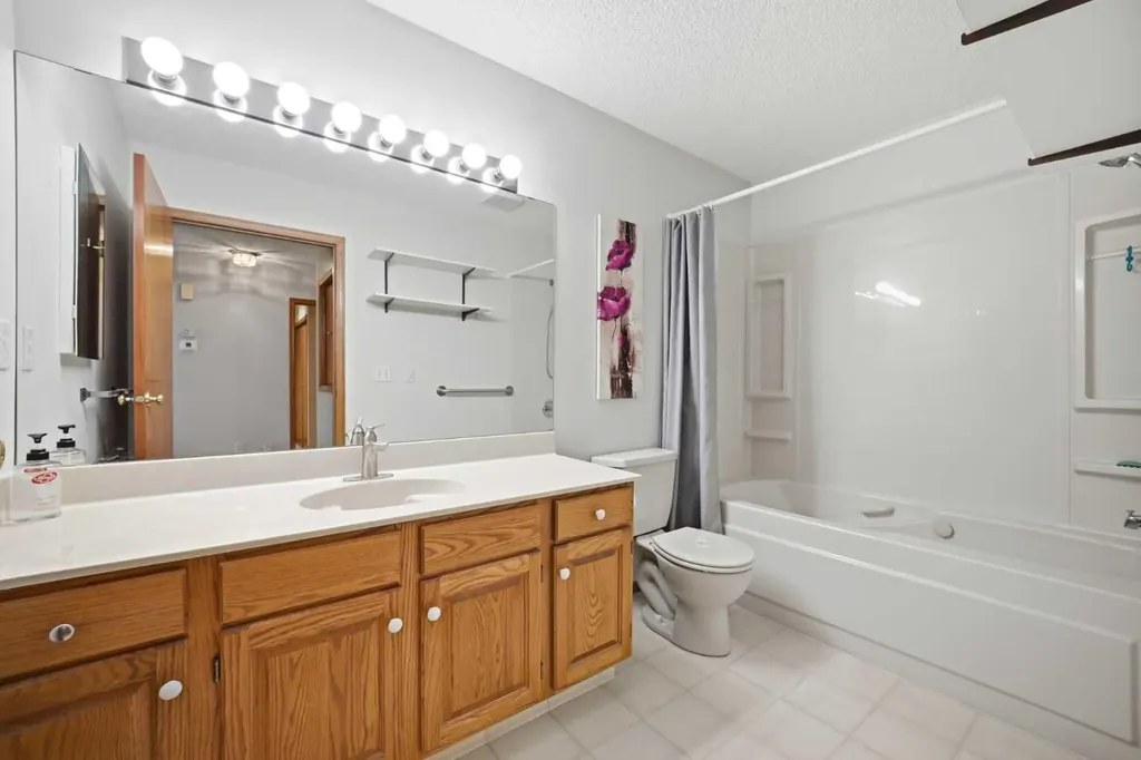 13 Parklane Place Strathmore AB T1P 1K7