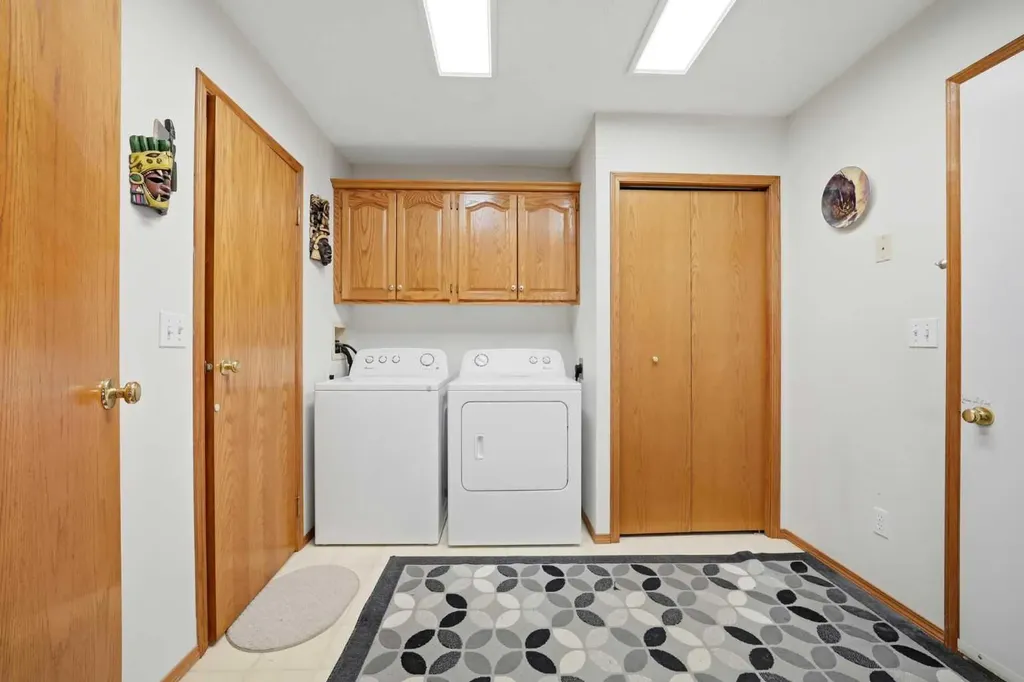 13 Parklane Place Strathmore AB T1P 1K7