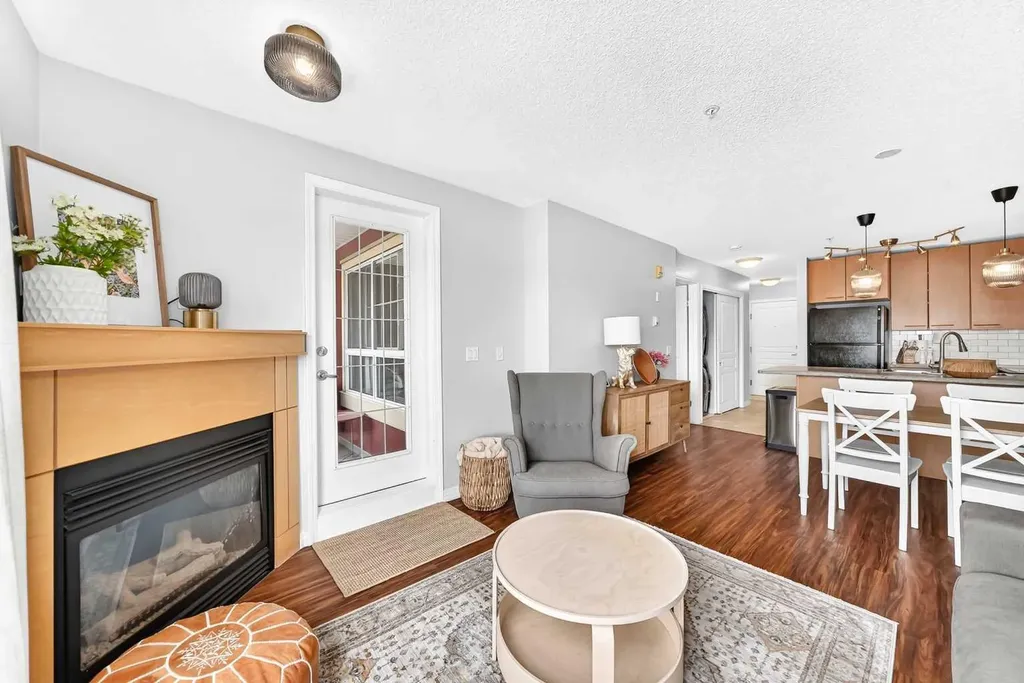 5115 Richard Road SW Calgary AB T3E 7M7