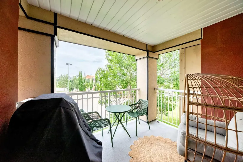 5115 Richard Road SW Calgary AB T3E 7M7