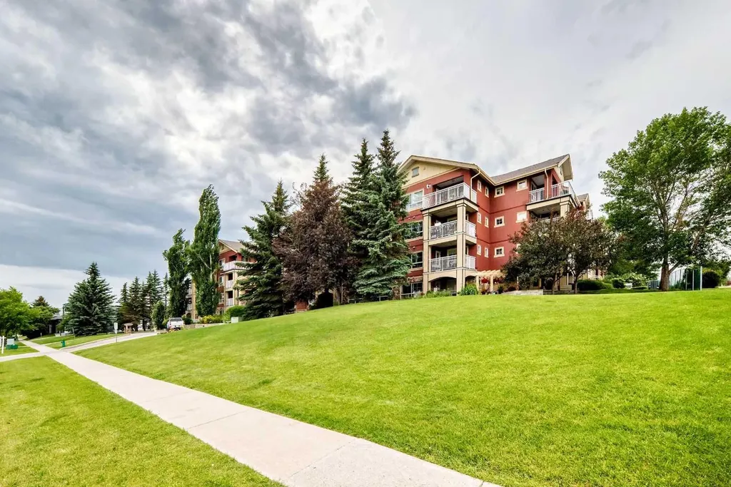 5115 Richard Road SW Calgary AB T3E 7M7