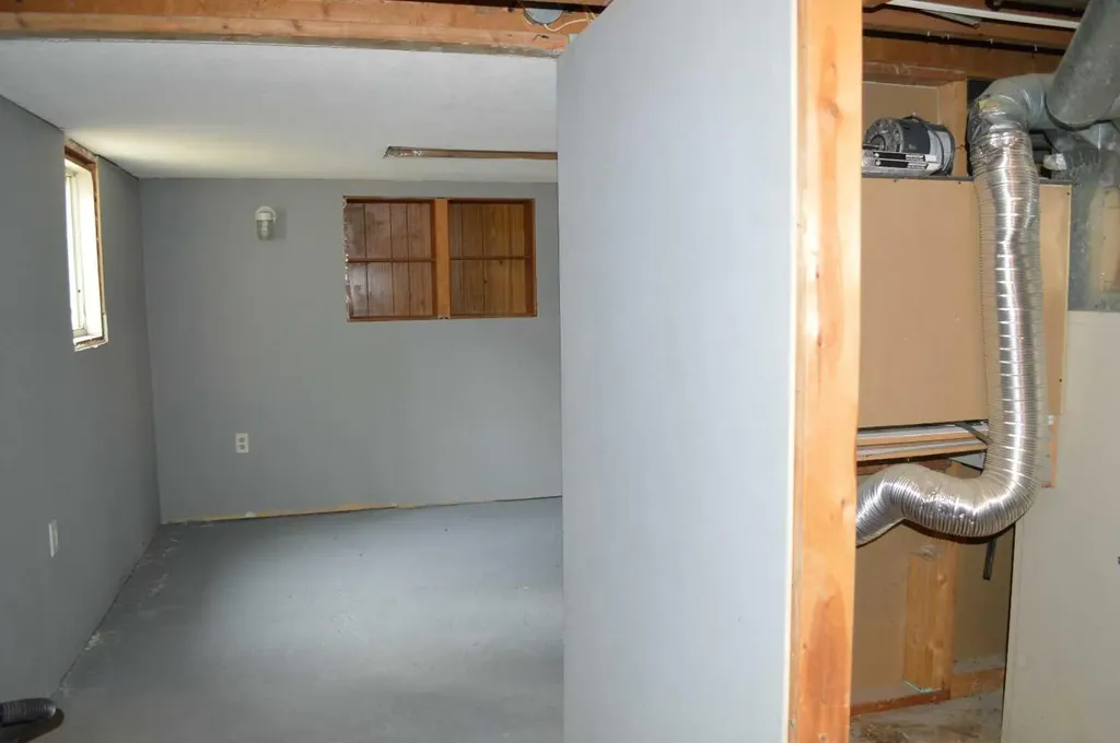5259 51 Street Lacombe AB T4L1H7