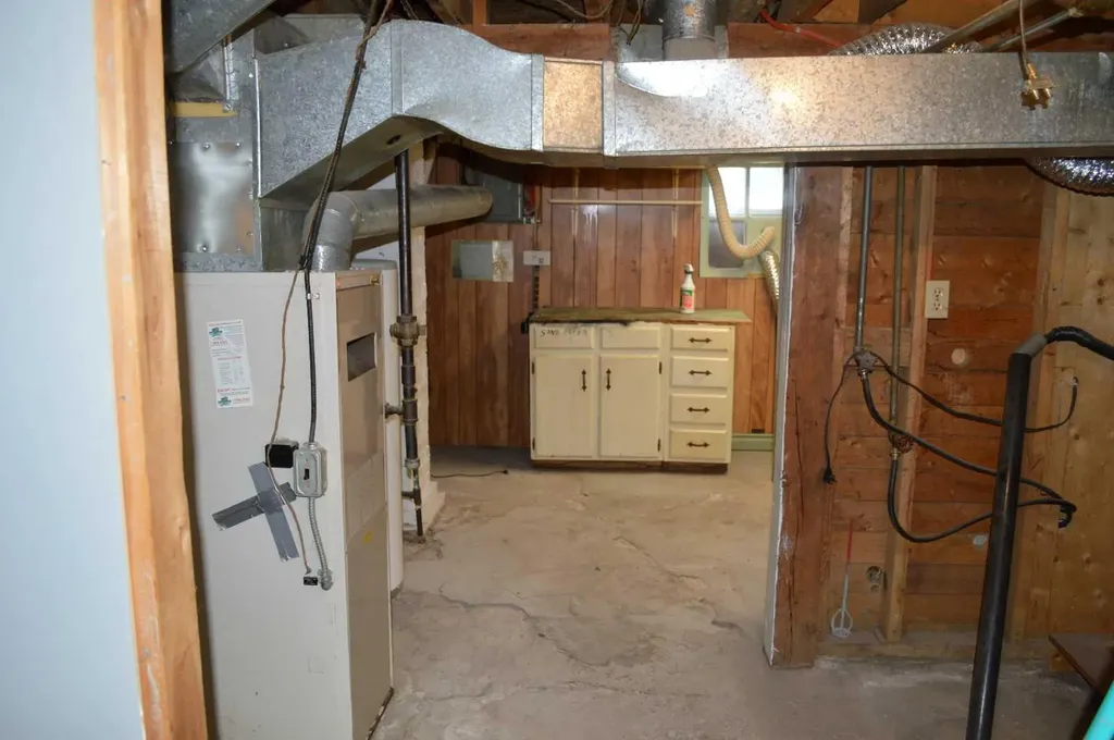 5259 51 Street Lacombe AB T4L1H7