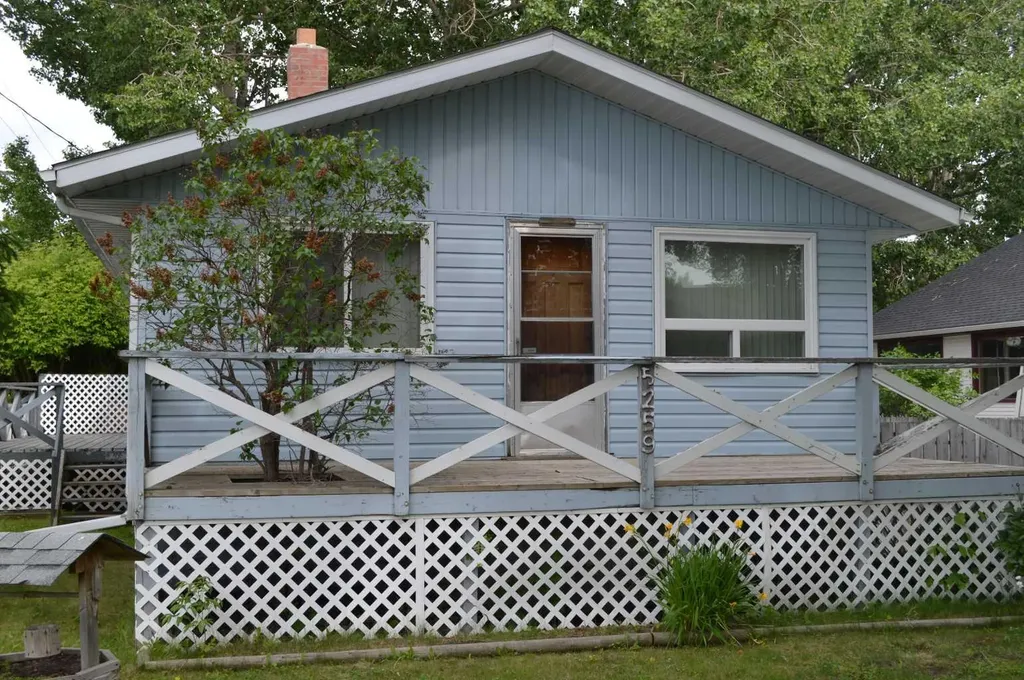 5259 51 Street Lacombe AB T4L1H7