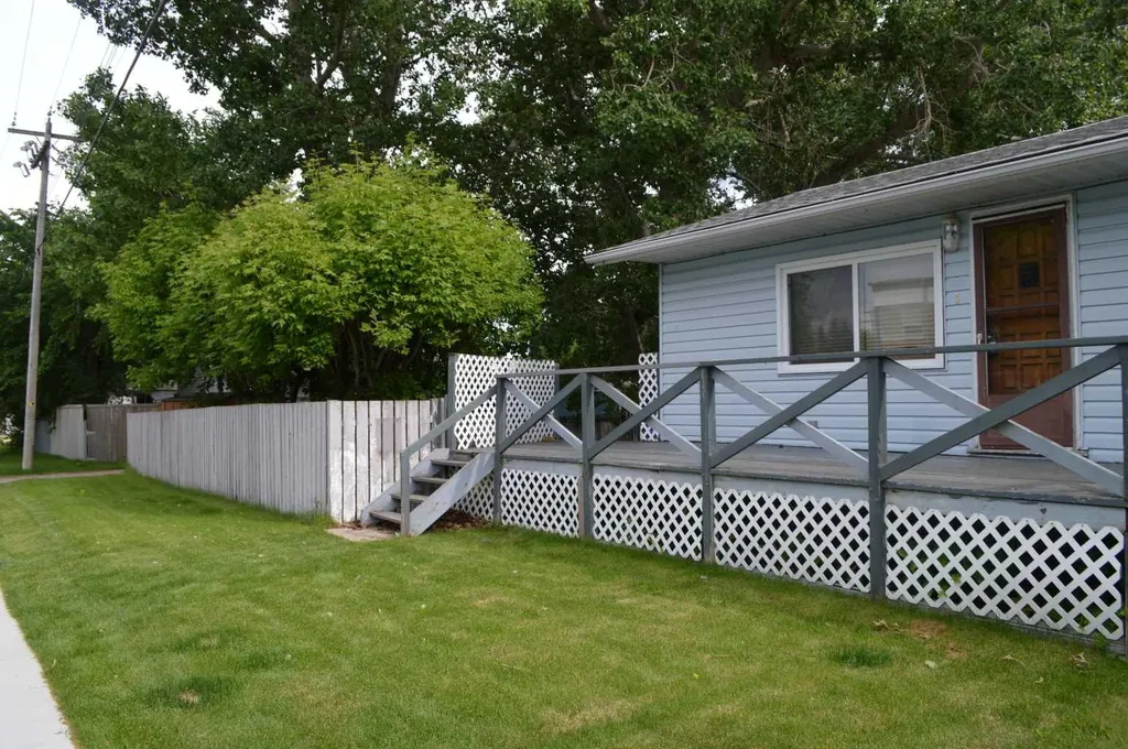 5259 51 Street Lacombe AB T4L1H7