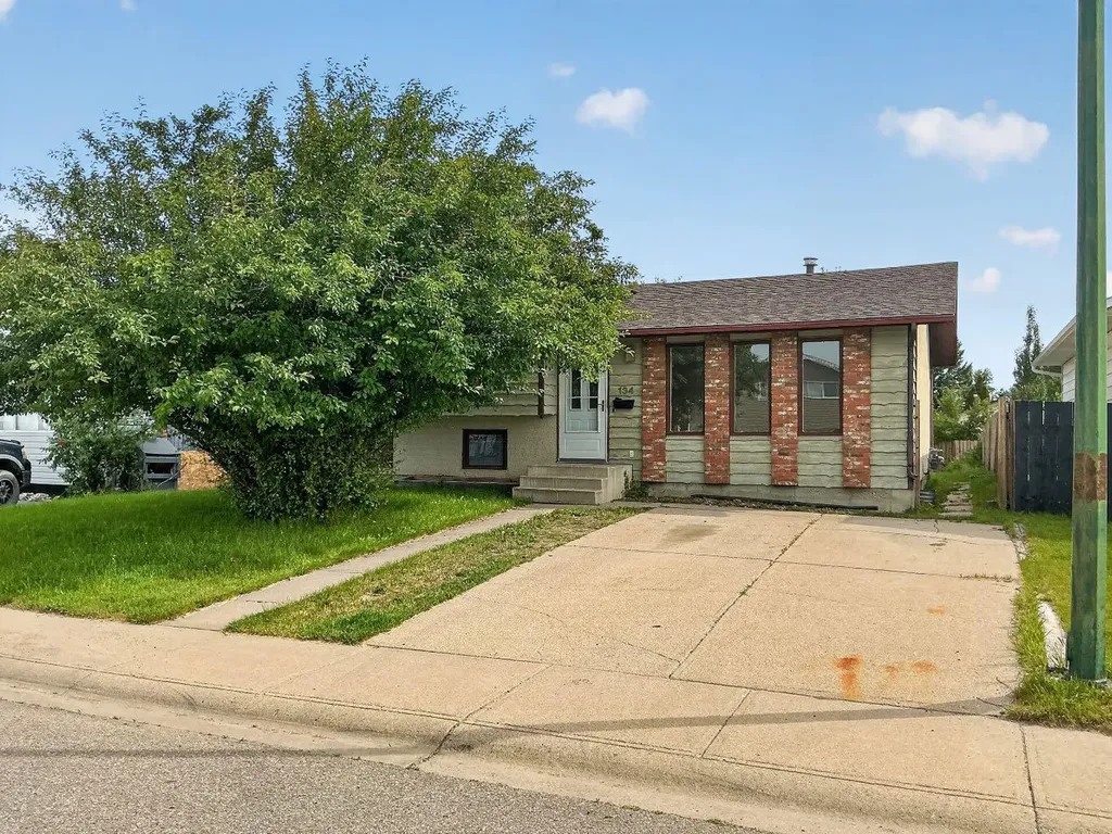 134 Ryerson Road W Lethbridge AB T1K 4P1