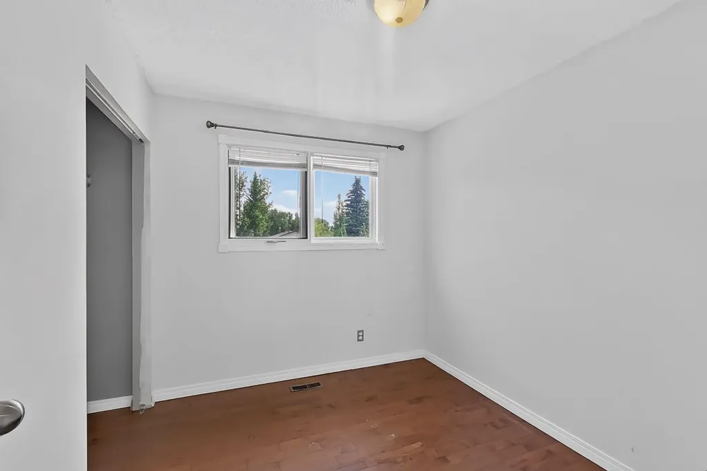 134 Ryerson Road W Lethbridge AB T1K 4P1