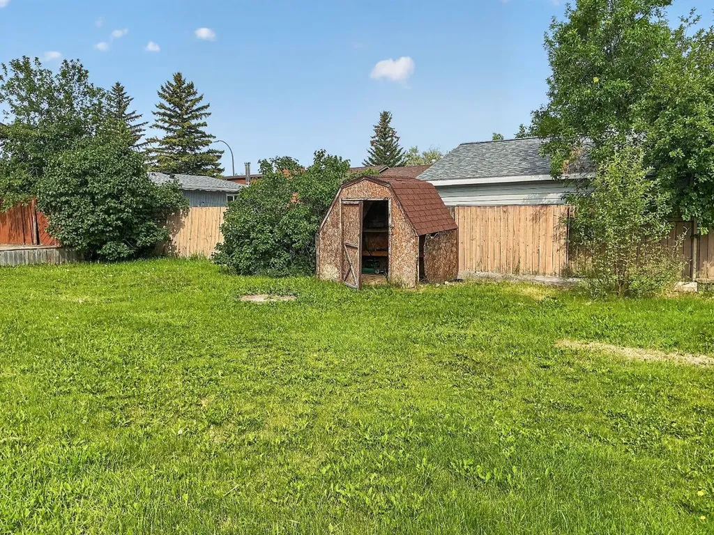 134 Ryerson Road W Lethbridge AB T1K 4P1
