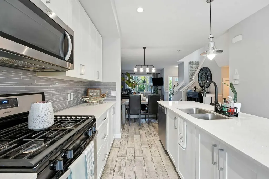 1318 Legacy Circle SE Calgary AB T2X3C9