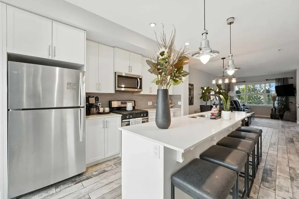 1318 Legacy Circle SE Calgary AB T2X3C9