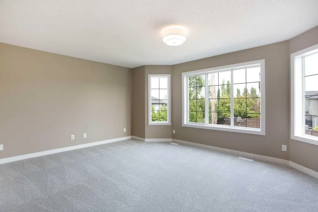 714 Auburn Bay Heights SE Calgary AB T3M 1K9
