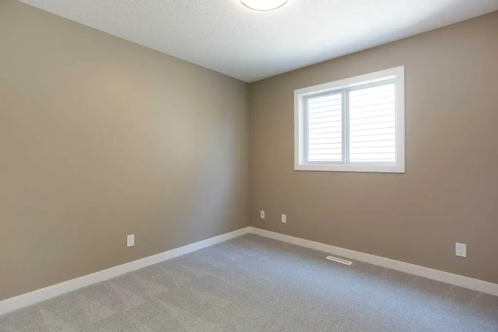 714 Auburn Bay Heights SE Calgary AB T3M 1K9