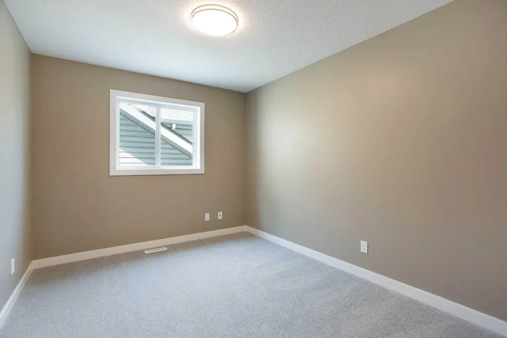714 Auburn Bay Heights SE Calgary AB T3M 1K9