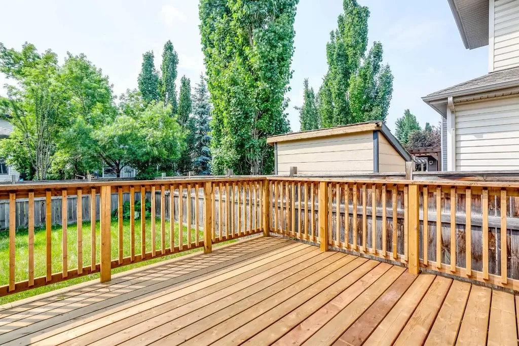 714 Auburn Bay Heights SE Calgary AB T3M 1K9