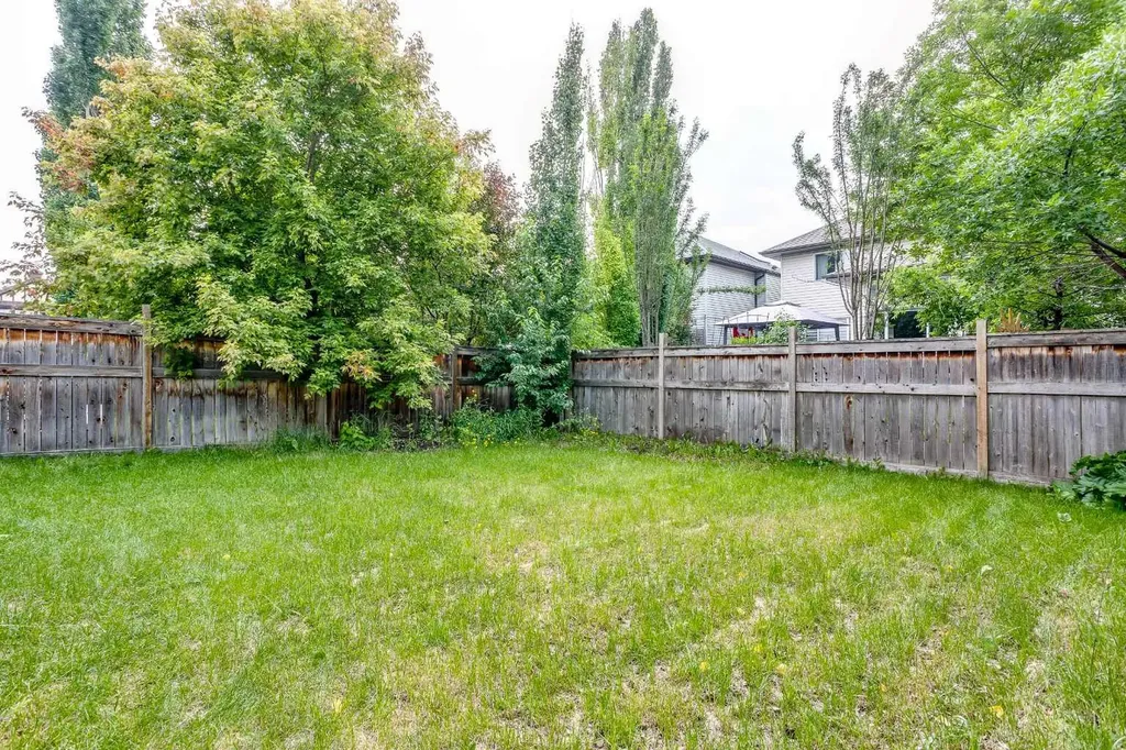 714 Auburn Bay Heights SE Calgary AB T3M 1K9