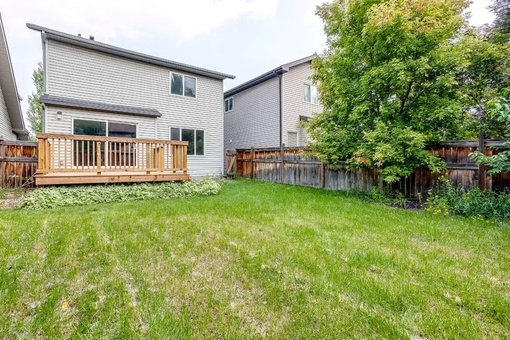 714 Auburn Bay Heights SE Calgary AB T3M 1K9