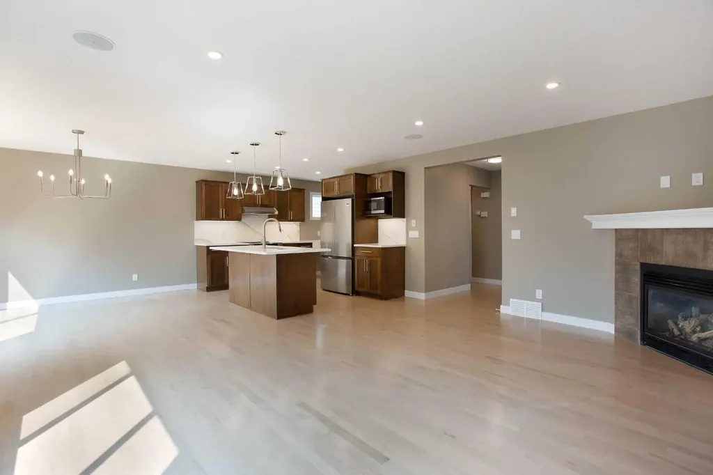 714 Auburn Bay Heights SE Calgary AB T3M 1K9