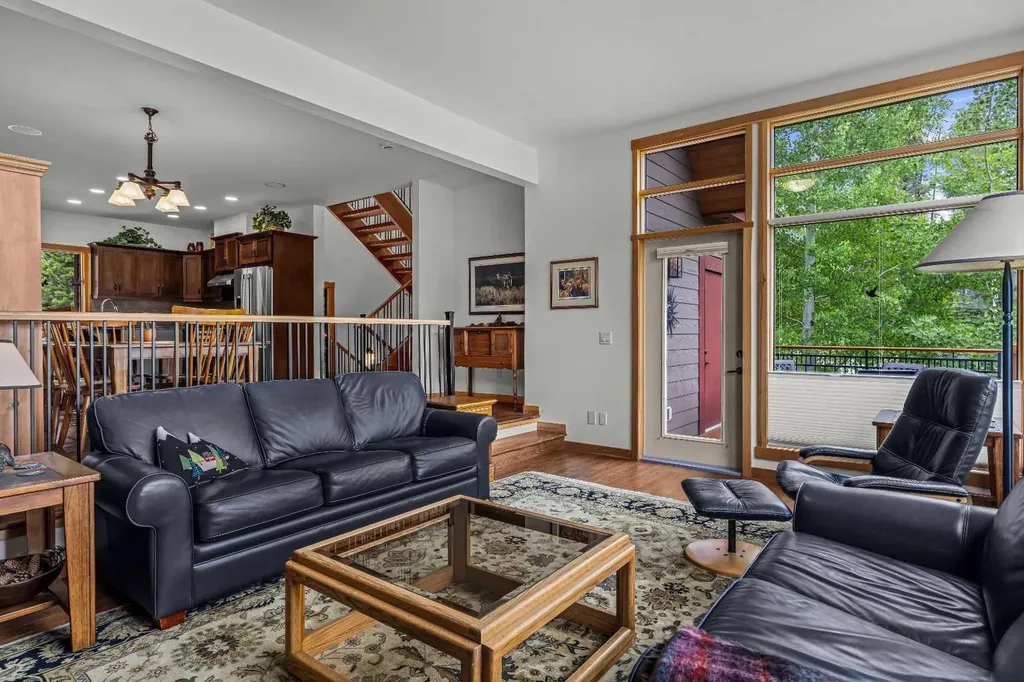 101 Armstrong Place Canmore AB T1W 3M2