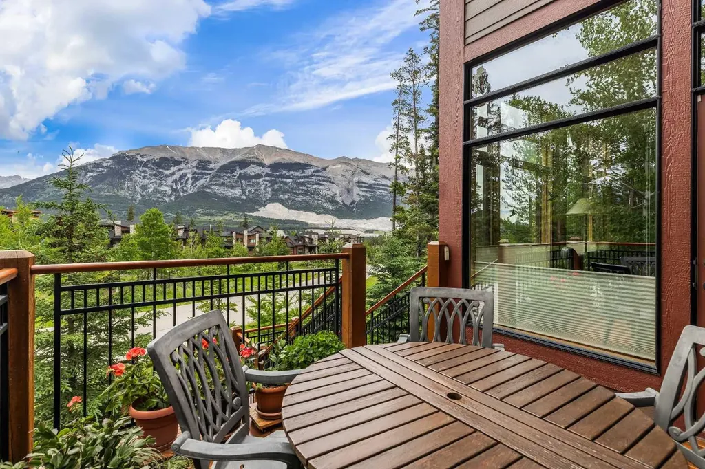 101 Armstrong Place Canmore AB T1W 3M2
