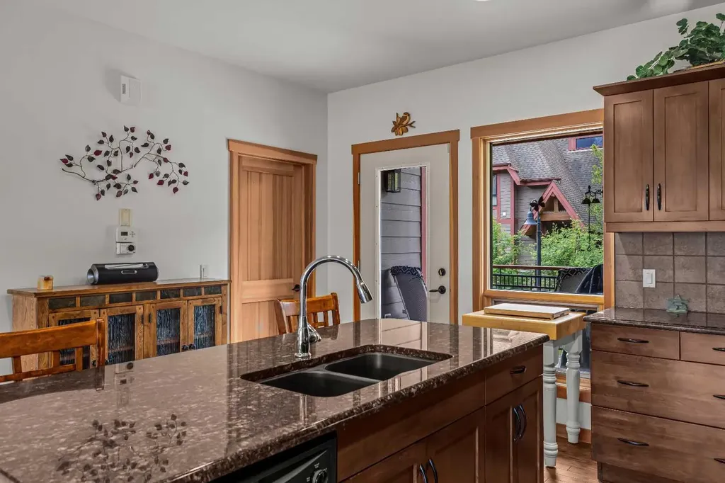 101 Armstrong Place Canmore AB T1W 3M2