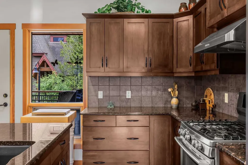 101 Armstrong Place Canmore AB T1W 3M2