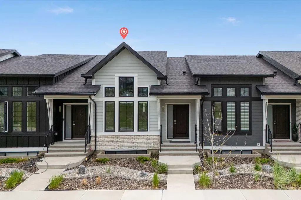 108 Wolf Crescent Okotoks AB T1S 5X1