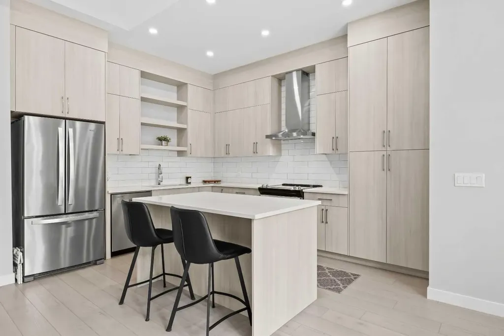 108 Wolf Crescent Okotoks AB T1S 5X1