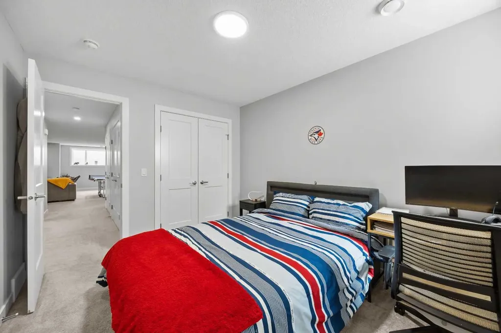 108 Wolf Crescent Okotoks AB T1S 5X1