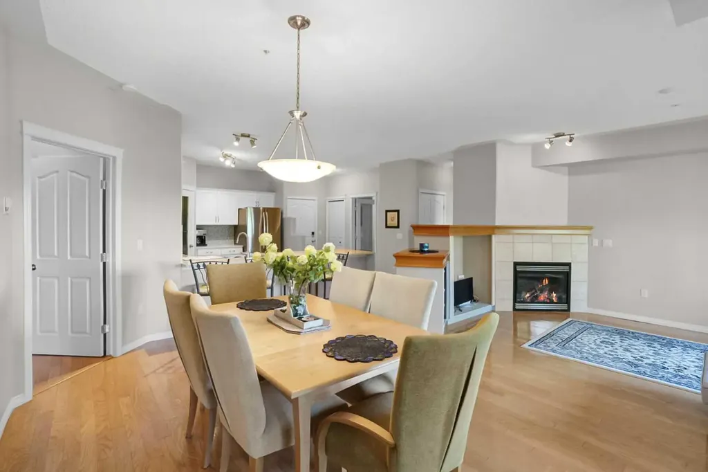 60 Sierra Morena Landing SW Calgary AB T3H 5H1