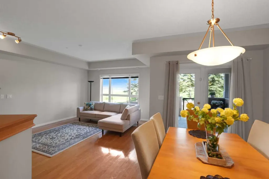 60 Sierra Morena Landing SW Calgary AB T3H 5H1