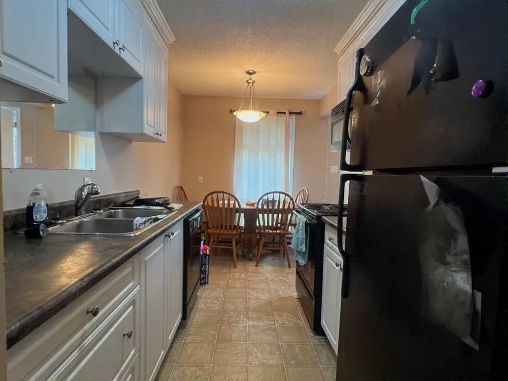 414 41 Street Edson AB T7E 1Z9