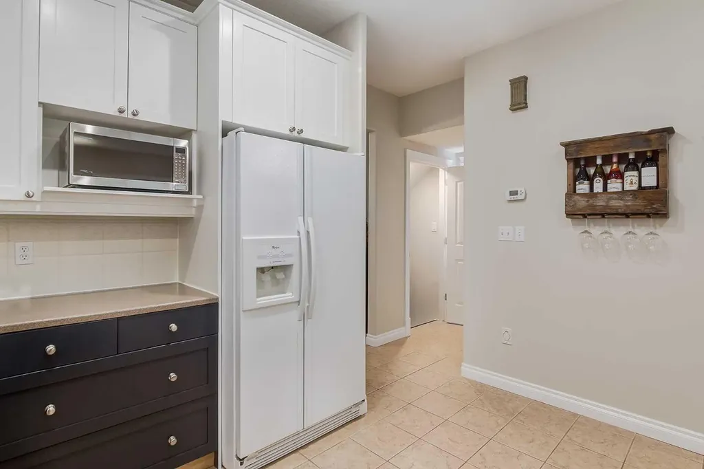 310 8 Avenue NE Calgary AB T2E 0P9