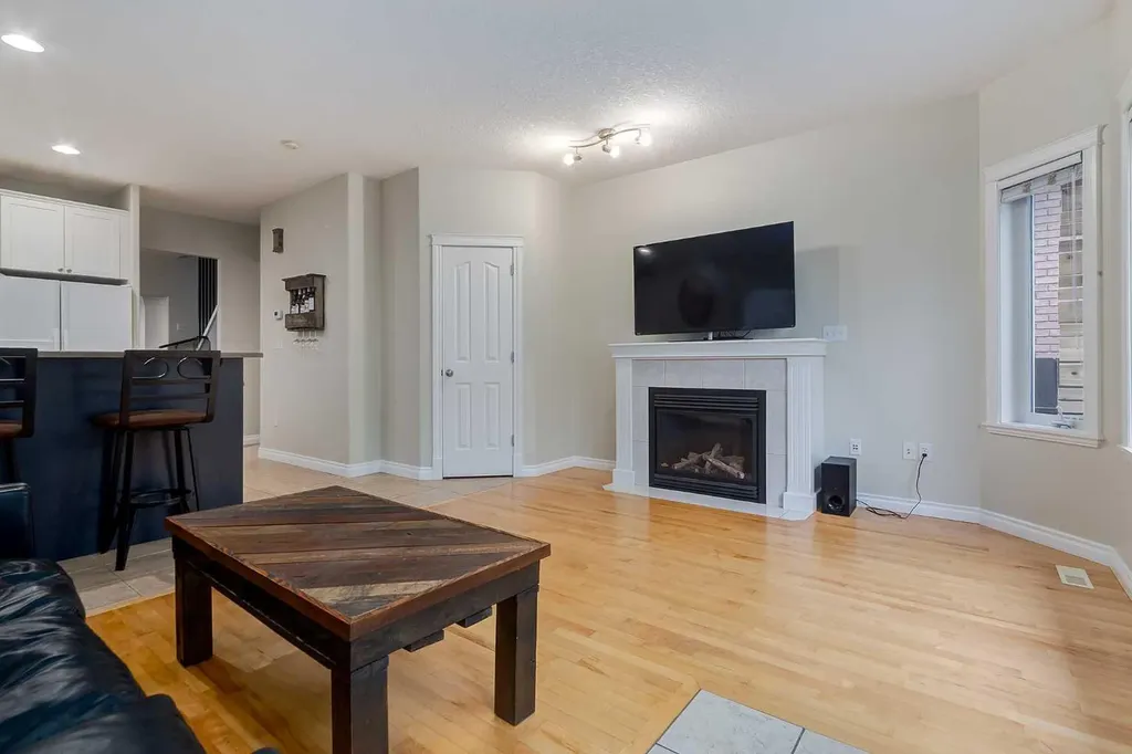 310 8 Avenue NE Calgary AB T2E 0P9