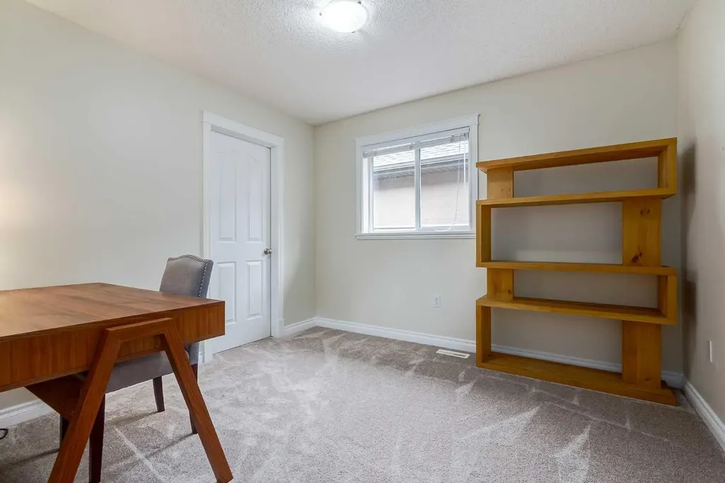 310 8 Avenue NE Calgary AB T2E 0P9
