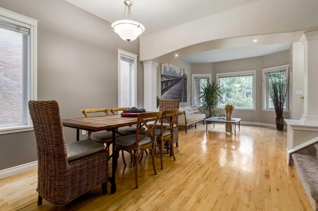 310 8 Avenue NE Calgary AB T2E 0P9