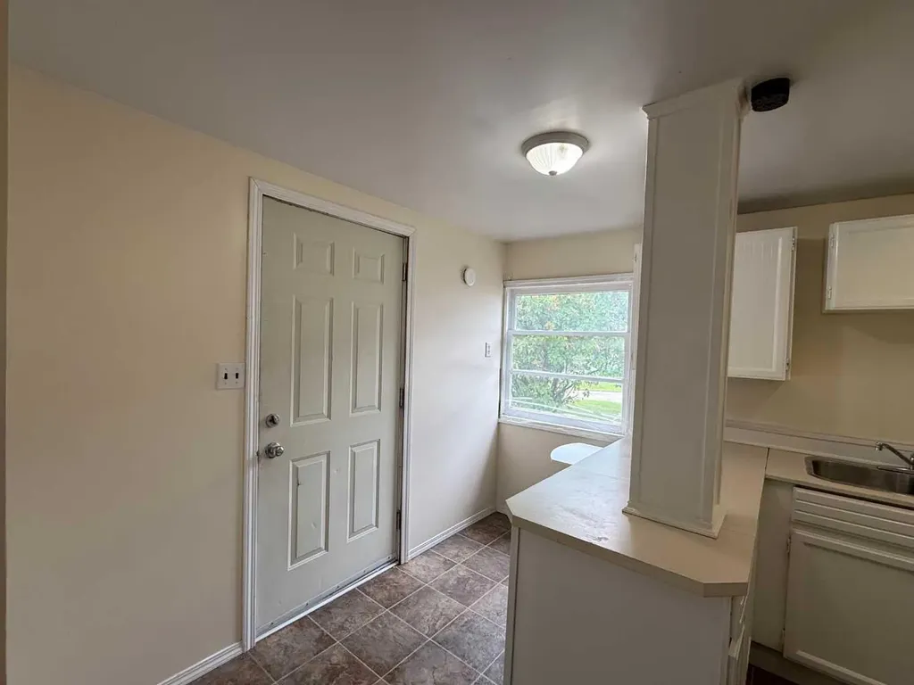 4911 53 Avenue Grimshaw AB T0H 1M0