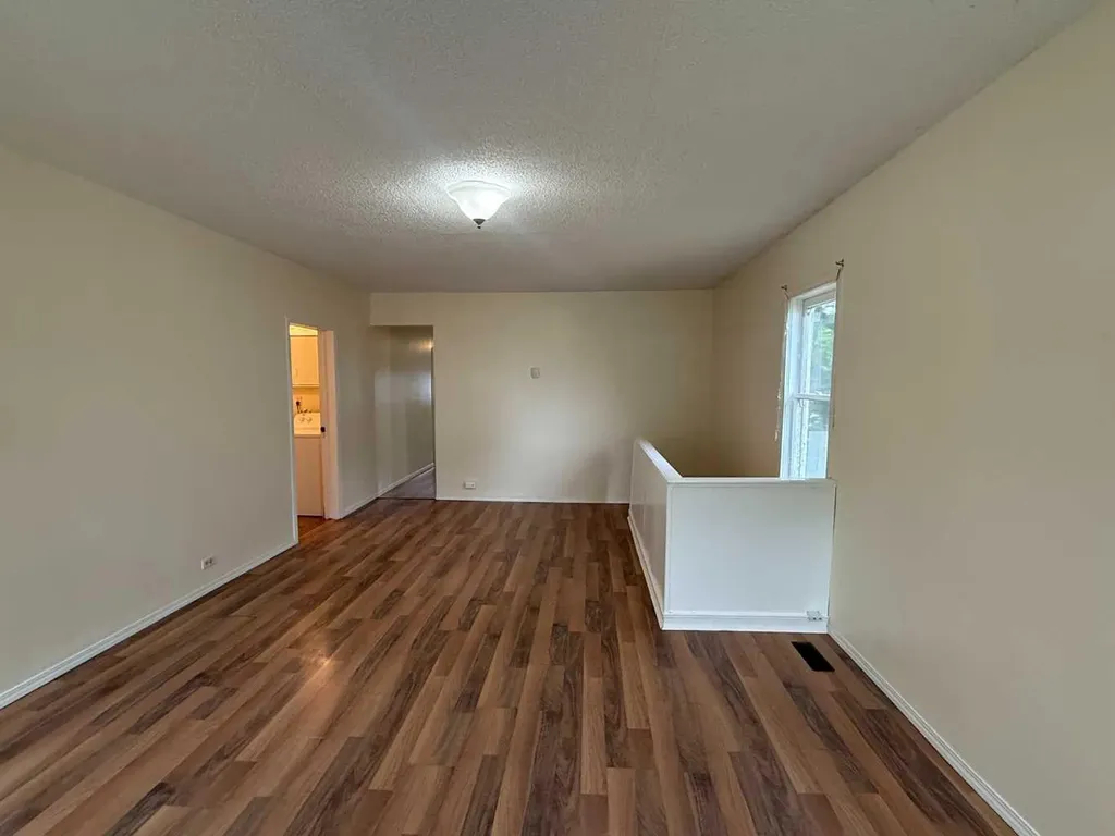 4911 53 Avenue Grimshaw AB T0H 1M0