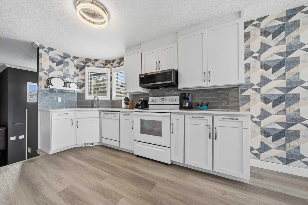 119 Applemont Close SE Calgary AB T2A 7S3