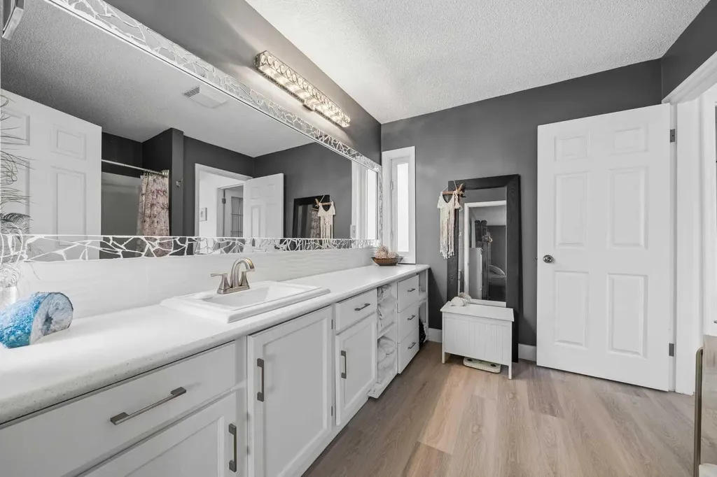 119 Applemont Close SE Calgary AB T2A 7S3