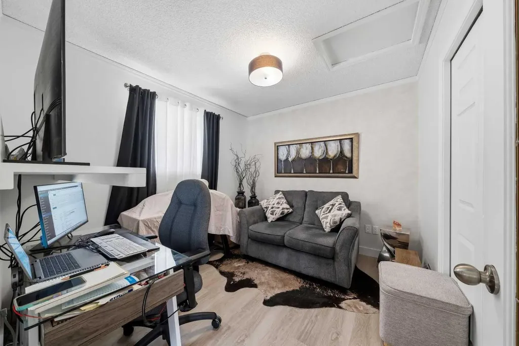 119 Applemont Close SE Calgary AB T2A 7S3